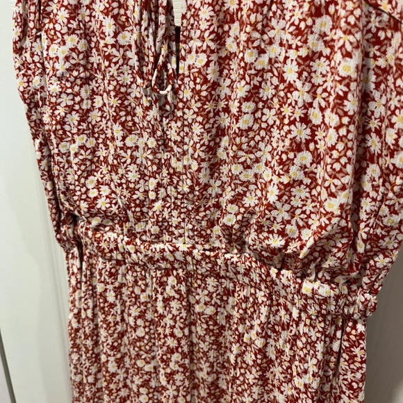 Abercrombie Floral Midi Dress - Picture 2 of 4